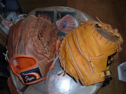 平裏交換 久保田スラッガーのグラブは、本格湯もみ型付けを無料