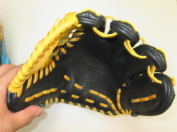 軟式オーダーグラブ 鳥谷選手 サード使用モデル入荷！ 久保田